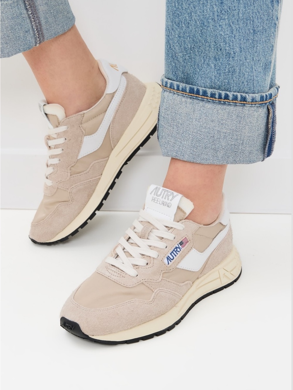 Neutral Beige & White reelwind sneakers